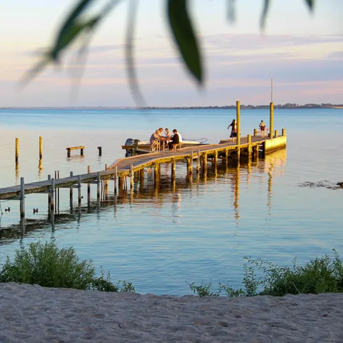 Badebro Med Båd Sommer