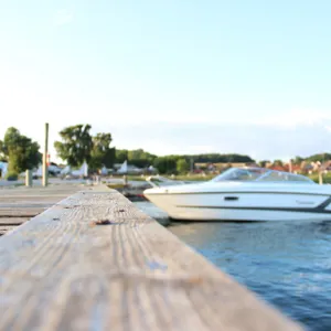 Badebro Med Båd