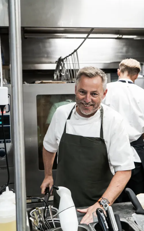 Thomas Pasfall I Køkkenet