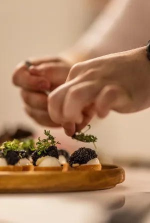 Krustader Med Kaviar Og Karse