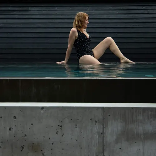 Ny Pool
