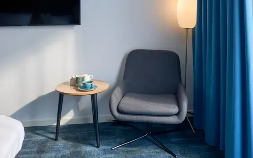 Standard Plus Stol Og Kaffe På Bordet